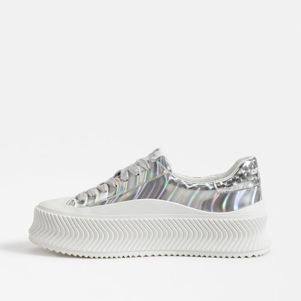 $79 NWT SAM EDELMAN Silver Platform Sneaker - Picture 6 of 12
